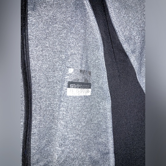Victoria’s Secret PINK Ultimate Zip Up Sweatshirt - Picture 3 of 4